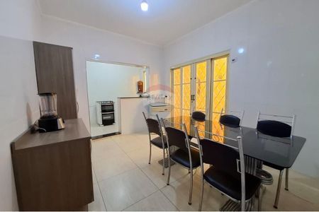 14_photo/94b9c0c831.e5e452eba45b72d1-ATLAS-a6f672bd-8ee1-40d3-ab13-6754bb2f7b46.jpg de casa à venda com 3 quartos, 236m² em Parque Sao Sebastiao, Ribeirão Preto