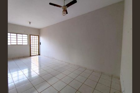 8_photo/94b9c0cef7.a6059dc6eaee931f-ATLAS-76a11209-278a-4113-8d7f-6c29640bd2c1.jpg de casa à venda com 3 quartos, 86m² em Parque Sao Sebastiao, Ribeirão Preto