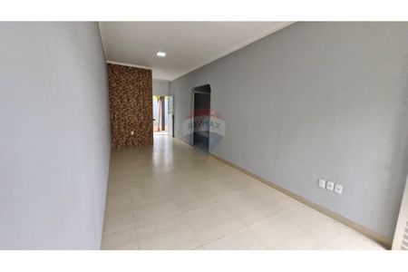 12_photo/94b9c0ddf7.8d983f436c292bbf-ATLAS-0cb4a9df-be37-4e1a-9285-750802a32b3c.jpg de casa à venda com 2 quartos, 75m² em Parque dos Flamboyans, Ribeirão Preto