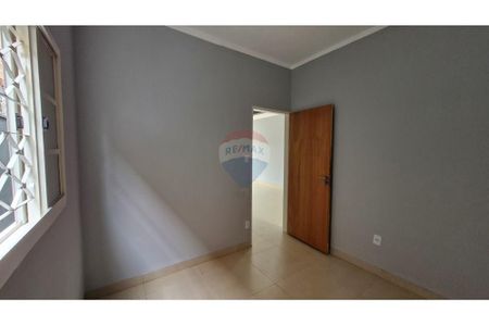 9_photo/94b9c0ddf7.8d983f436c292bbf-ATLAS-3c0a0b8d-9e2d-4ad6-855d-d5a0cbb92e28.jpg de casa à venda com 2 quartos, 75m² em Parque dos Flamboyans, Ribeirão Preto