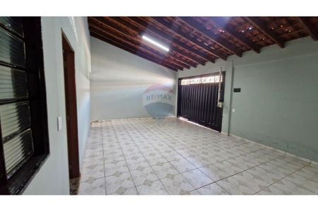 4_photo/94b9c0e0e7.cce03887c7d72c1f-ATLAS-2941729d-5637-445c-87e8-2b363ea9272c.jpg de casa à venda com 1 quarto, 82m² em Parque dos Flamboyans, Ribeirão Preto