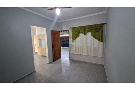 9_photo/94b9c0e0e7.cce03887c7d72c1f-ATLAS-55990faf-1418-4e4e-a8af-e94aafb6f202.jpg de casa à venda com 1 quarto, 82m² em Parque dos Flamboyans, Ribeirão Preto