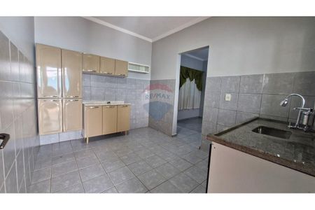 13_photo/94b9c0e0e7.cce03887c7d72c1f-ATLAS-725859be-adae-4bce-93b1-8a2f81bddc8d.jpg de casa à venda com 1 quarto, 82m² em Parque dos Flamboyans, Ribeirão Preto