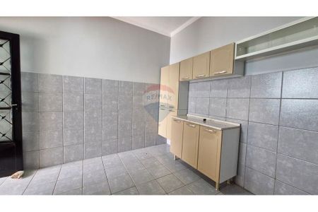 9_photo/94b9c0e0e7.cce03887c7d72c1f-ATLAS-eadf0aae-79c7-4ff1-b4a2-5b8940486f6b.jpg de casa à venda com 1 quarto, 82m² em Parque dos Flamboyans, Ribeirão Preto