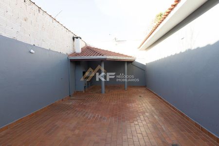 5_photo/94b9c0ed33.82be18ad98973cde-ATLAS-21467b58-04dc-46e6-b49b-a6a4cf975b2d.jpg de casa à venda com 3 quartos, 195m² em Parque Residencial Candido Portinari, Ribeirão Preto