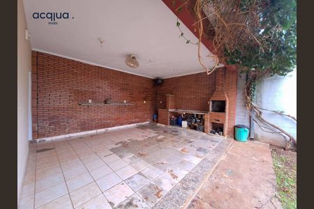 10_photo/94b9c0ef6f.9c16890d59937ae3-ATLAS-c4e1ada8-a3d0-405c-ad27-613a79a9f088.jpg de casa à venda com 3 quartos, 131m² em Parque Residencial Candido Portinari, Ribeirão Preto