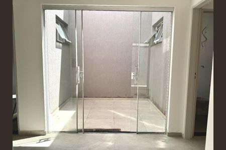 3_photo/94b9c12773.b747c91d1fb41adc-ATLAS-09fcb371-3a5e-4e39-9cf9-2c85c6b36c71.jpg de casa à venda com 2 quartos, 73m² em Jardim Ângelo Jurca, Ribeirão Preto