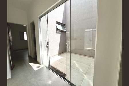 4_photo/94b9c12773.b747c91d1fb41adc-ATLAS-15b81961-4bd9-4354-a2ed-df414e7f00dd.jpg de casa à venda com 2 quartos, 73m² em Jardim Ângelo Jurca, Ribeirão Preto