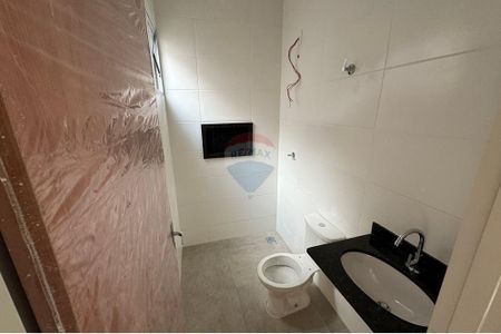 7_photo/94b9c12773.f38e38137a2159e3-ATLAS-6593f8ea-e4a7-4edb-ad0f-cbe5c3f25be9.jpg de casa à venda com 2 quartos, 73m² em Jardim Ângelo Jurca, Ribeirão Preto