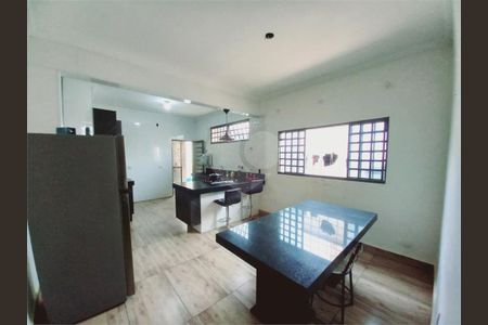 3_photo/94b9c73865.a5b61410c387fb0a-ATLAS-dc7c02ee-fd0b-4a4a-8a9c-520b5f85eadb.jpg de casa à venda com 3 quartos, 150m² em Parque dos Lagos, Ribeirão Preto