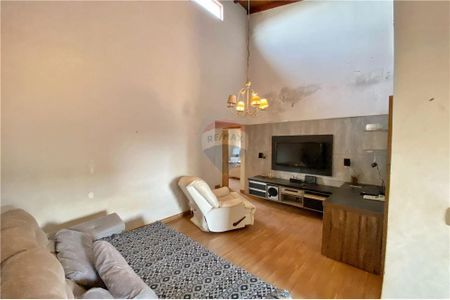 6_photo/94b9c73b2f.e2451d589f4ca2b2-ATLAS-33cadf03-5061-470d-b0e2-d4c165f1110b.jpg de casa à venda com 4 quartos, 166m² em Parque dos Lagos, Ribeirão Preto