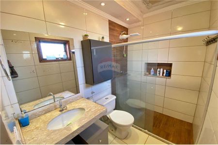 12_photo/94b9c73b2f.e2451d589f4ca2b2-ATLAS-b02f36eb-94f7-4fb3-81e2-995ec408fd41.jpg de casa à venda com 4 quartos, 166m² em Parque dos Lagos, Ribeirão Preto