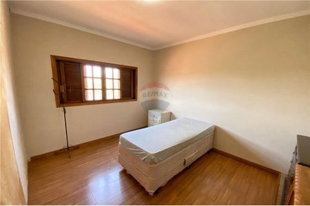 39_photo/94b9c73b2f.e2451d589f4ca2b2-ATLAS-dc881552-c148-44f5-bd37-1d43ea9e95d3.jpg de casa à venda com 4 quartos, 166m² em Parque dos Lagos, Ribeirão Preto