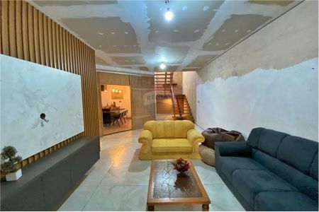 26_photo/94b9c73b2f.e2451d589f4ca2b2-ATLAS-deb966fa-ff3b-4c09-9e5d-67335f3e74b6.jpg de casa à venda com 4 quartos, 166m² em Parque dos Lagos, Ribeirão Preto