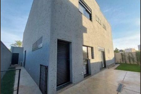 18_photo/94b9c80137.f38e38137a2159e3-ATLAS-72d2e87d-e3ee-4699-b97f-2aced5f9d2d1.jpg de casa de condomínio à venda com 4 quartos, 319m² em Alto do Castelo, Ribeirão Preto