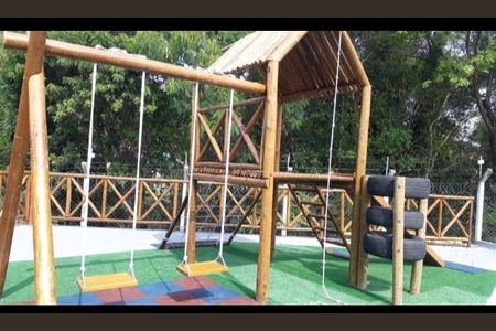 5_photo/94c5f450db.7b14635dc7f45449-ATLAS-b5fdc909-bbce-4b20-8a7d-21edb38e5775.jpg de casa de condomínio à venda com 3 quartos, 140m² em Caguaçu, Sorocaba