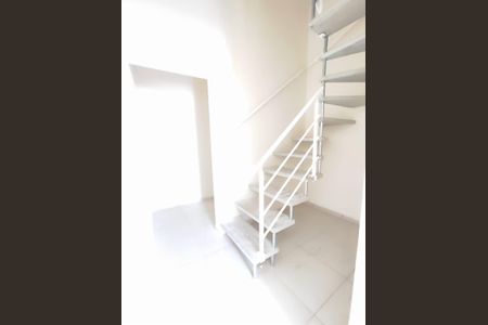 10_photo/94c5f4ede5.fad97a88a53e9b6a-ATLAS-5f5657b1-e8bf-4a01-87e8-871267429a20.jpg de casa à venda com 2 quartos, 42m² em Lopes de Oliveira, Sorocaba