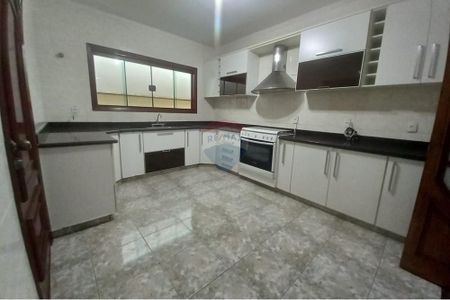 4_photo/94c8998aa9.597fe7fdc9850daf-ATLAS-2f23a002-e0b6-4f7a-a1f8-8ff3426ddd5e.jpg de casa para alugar com 3 quartos, 334m² em Werner Plaas, Americana