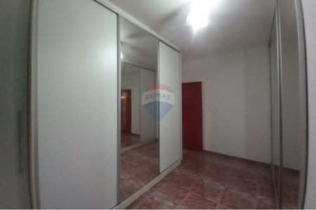 22_photo/94c8998aa9.597fe7fdc9850daf-ATLAS-3ed2d53e-137a-4a0e-82ff-ca20c4076404.jpg de casa para alugar com 3 quartos, 334m² em Werner Plaas, Americana