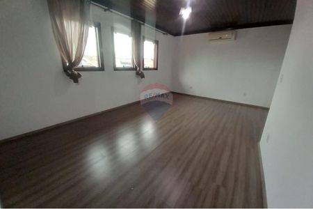 5_photo/94c8998aa9.597fe7fdc9850daf-ATLAS-d862b2df-519f-4956-b562-2b2b150bce5e.jpg de casa para alugar com 3 quartos, 334m² em Werner Plaas, Americana