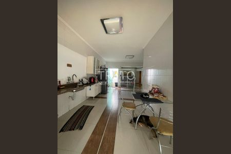 2_photo/94c8b60185.98cf39ec7952f033-ATLAS-2365b59a-93b0-46aa-a833-b148cb0e45ab.jpg de casa à venda com 3 quartos, 213m² em Vila Aeroporto, Campinas