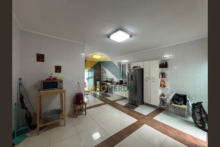 4_photo/94c8b6036b.b6b7b853b43fce32-ATLAS-e33777fb-6f74-4b3b-8fb6-30ae26b34cc1.jpg de casa à venda com 3 quartos, 203m² em Jardim São Pedro de Viracopos, Campinas