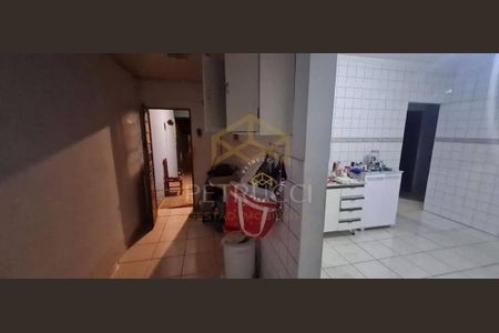 10_photo/94c8b6239d.f593c65414f33db3-ATLAS-dbf73635-7d0e-41a7-8d0a-4cc7164941ea.jpg de casa à venda com 4 quartos, 230m² em Vila Aeroporto, Campinas