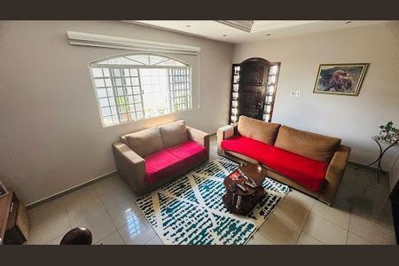 2_photo/94c8b6286f.dd5073c5377aeea0-ATLAS-eed12f72-e9bc-4ac5-b6b2-73ce2ab75a9e.jpg de casa à venda com 3 quartos, 243m² em Vila Aeroporto, Campinas