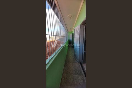 20_photo/94c8b63d5b.0a2f0622c373b7d7-ATLAS-bd3930d4-b381-40dd-99e4-c0d89721f1d4.jpg de casa à venda com 3 quartos, 175m² em Parque Dom Pedro II, Campinas