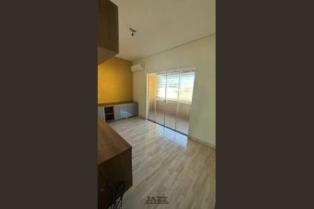 3_photo/94c8b63e77.df2406aa61ba3211-ATLAS-f5d2d895-f978-4b7f-9818-73f7fcb31af8.jpg de casa de condomínio à venda com 3 quartos, 210m² em Parque Dom Pedro II, Campinas