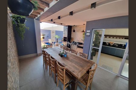 3_photo/94c8b63ecb.2fed7e95ddef69d8-ATLAS-0c87c5f6-00e0-4bf2-8a0c-f24e868b0fd3.jpg de casa à venda com 3 quartos, 245m² em Parque Dom Pedro II, Campinas