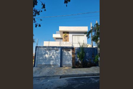 4_photo/94c8b63ecb.2fed7e95ddef69d8-ATLAS-e4a4a17d-e1d2-416b-abf1-fb990c7bf7c2.jpg de casa à venda com 3 quartos, 245m² em Parque Dom Pedro II, Campinas