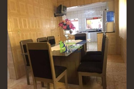 4_photo/94c8b78eb3.4bd2615f33144f40-ATLAS-25c11f2a-aa7e-4b6f-a4a4-aec6eafd8e10.jpg de casa à venda com 2 quartos, 90m² em Jardim Rossin, Campinas