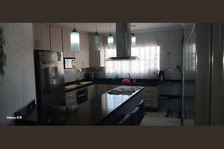 7_photo/94c8b78ec7.a49e91fd3ceb7e6d-ATLAS-3f003023-10c4-40ad-ac79-e16dfc229935.jpg de casa à venda com 3 quartos, 250m² em Jardim Rossin, Campinas