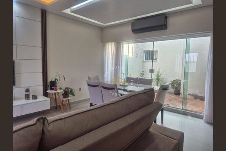 4_photo/94c8b7f36f.3c0257a1cb259b4c-ATLAS-acb5b40e-d92e-4c8a-8764-2022f2bff8ef.jpg de casa à venda com 3 quartos, 121m² em Cidade Satélite Íris, Campinas