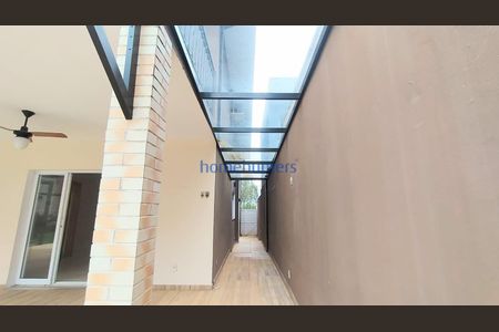 19_photo/94c8b864e7.74a96c0b2c4b8c29-ATLAS-c865a335-204a-401a-a367-0a0157c3771e.jpg de casa para alugar com 4 quartos, 300m² em Parque Santa Bárbara, Campinas