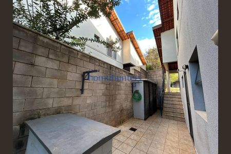 5_photo/94c8b864e7.8cbbc6e43ead3576-ATLAS-395990d3-483a-41c3-bdcf-a9b83294b6f3.jpg de casa de condomínio à venda com 4 quartos, 246m² em Parque Santa Bárbara, Campinas