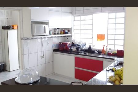 8_photo/94c8b865d1.8ae1cb5ed2a1280b-ATLAS-5d687395-d768-40b5-95b6-662c1b2ce819.jpg de casa à venda com 3 quartos, 291m² em Parque Santa Bárbara, Campinas