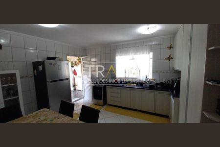 3_photo/94c8b88e85.4bd2615f33144f40-ATLAS-38644702-c07f-4e1e-8e1e-b5d25bf65ecc.jpg de casa à venda com 3 quartos, 120m² em Conjunto Habitacional Padre Anchieta, Campinas