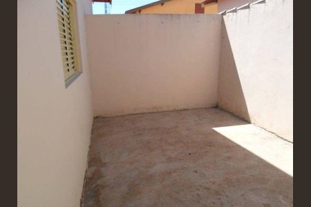 5_photo/94c8bf17e3.15604e16f11eddfa-ATLAS-9d3b4a83-6d2d-4415-996f-6c7bf1863a78.jpg de casa à venda com 2 quartos, 70m² em Jardim Santa Clara (Nova Veneza), Sumaré