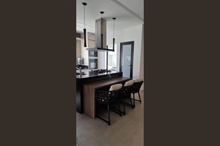 2_photo/94c8bfbed1.0e2ab5f90b6f9ba2-ATLAS-25a28625-3a90-4ef2-958a-e9f3583d31ed.jpg de casa à venda com 3 quartos, 301m² em Parque Brasil 500, Paulínia