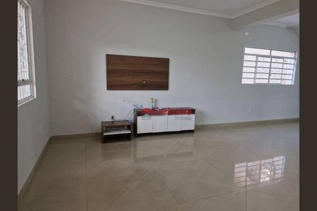 10_photo/94c8bfe425.01e58fe0f594459a-ATLAS-24ae82e0-7e08-4a76-bc1b-aedf777dc38d.jpg de casa à venda com 4 quartos, 240m² em Jardim America, Paulínia