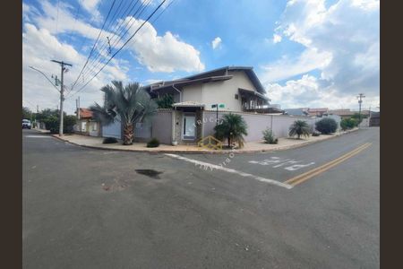 2_photo/94c8bfee0b.751bca41ac608a7d-ATLAS-0b1ed1c9-27ac-49eb-a4fa-19a22e5c0994.jpg de casa à venda com 5 quartos, 446m² em Jardim America, Paulínia