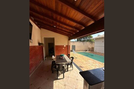 40_photo/94c8bfeec7.e3c171a1237a98ae-ATLAS-a853cded-a7fc-4c05-98f0-8b3d732050d6.jpg de casa à venda com 3 quartos, 157m² em Jardim America, Paulínia