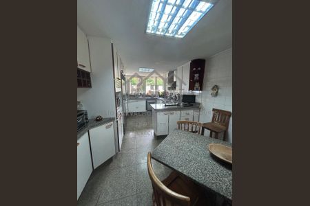 43_photo/94c8c156d5.44a6e81764e59cba-ATLAS-7d66a4b8-c7cc-48cf-ac64-84c6e4e3eef9.jpg de casa à venda com 4 quartos, 390m² em Cidade Universitária, Campinas