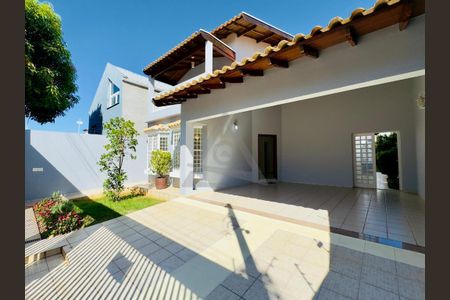 2_photo/94c8c15a47.ebbd8bc3dc39b939-ATLAS-ff9eaefc-09ed-4585-8ab2-8ab637f0402b.jpg de casa à venda com 4 quartos, 248m² em Cidade Universitária, Campinas