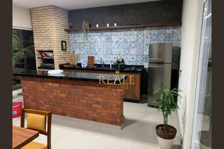 3_photo/94c8c34247.ceff8192393c33de-ATLAS-859efdd5-fd56-47c5-b89e-cd43525f5e1d.jpg de casa para alugar com 3 quartos, 216m² em Campinas, Campinas