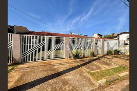 4_photo/94c8c42705.f5994e8b2021a887-ATLAS-ef21b8ae-c876-4fb1-b4b0-81513e008ca4.jpg de casa à venda com 5 quartos, 300m² em Parque das Universidades, Campinas