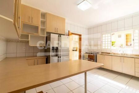 1_photo/94c8c42aaf.b88c9f23dde11cca-ATLAS-13cddec7-c9f8-4ea7-a02f-2adc53747853.jpg de casa à venda com 4 quartos, 243m² em Parque das Flores, Campinas