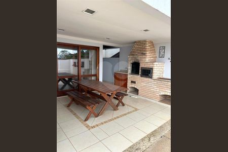 20_photo/94c8c431d9.32a8019b0364636a-ATLAS-469df5f0-0163-4642-bb1d-e042fd8e01e6.jpg de casa à venda com 3 quartos, 403m² em Parque dos Jacarandás, Campinas